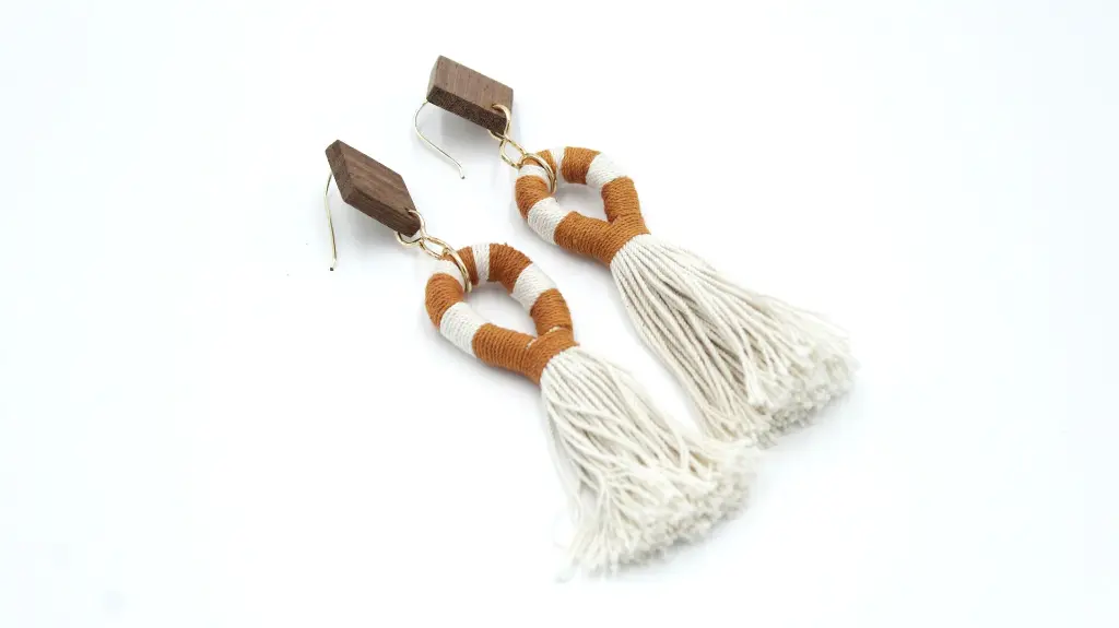 ARETES DE MADERA 02.webp