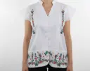 Blusa blanca con flores de colores laterales - Modelo 2