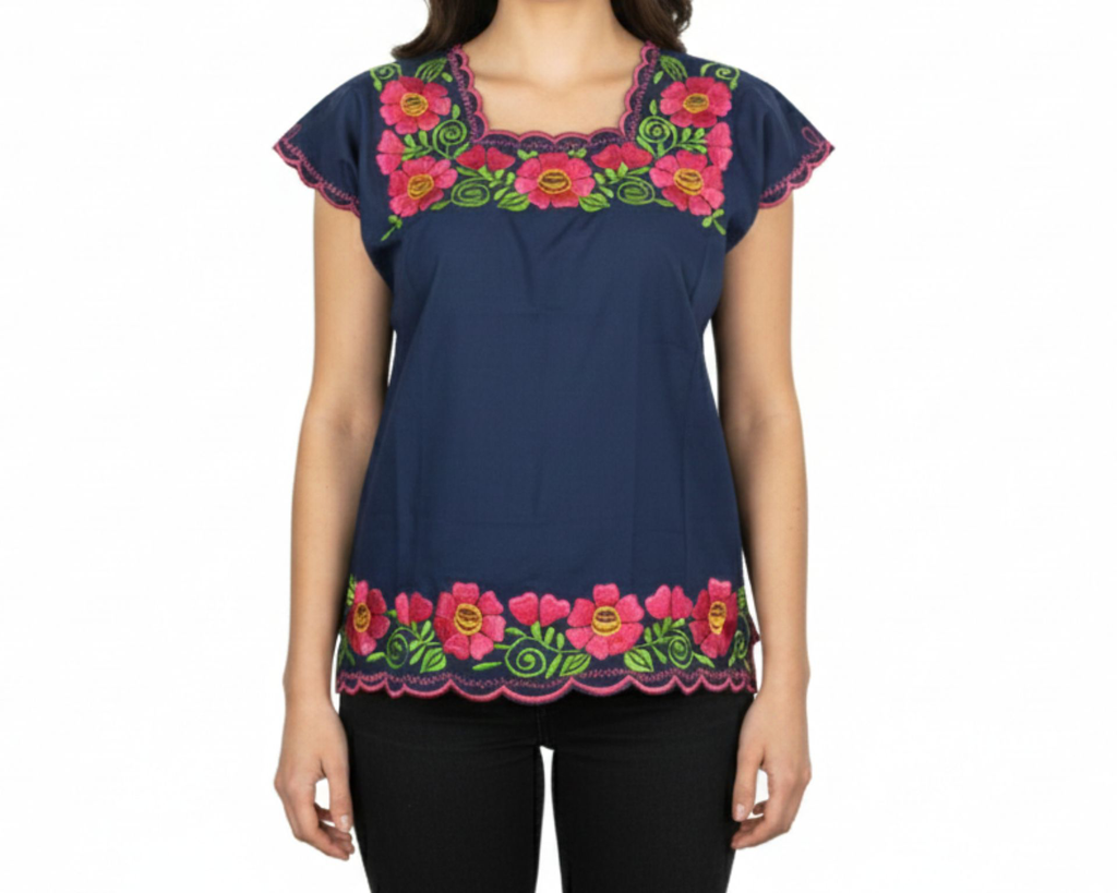 Blusa azul con bordado de flores - Modelo 5