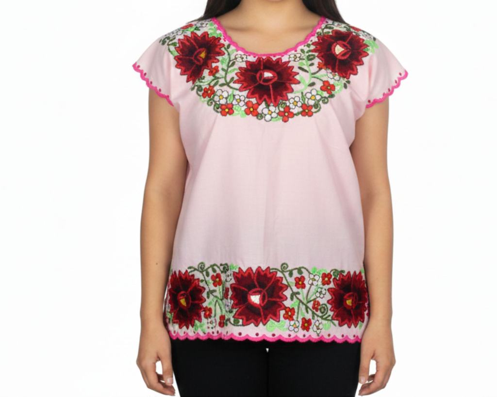 Blusa rosa con bordado grueso a mano