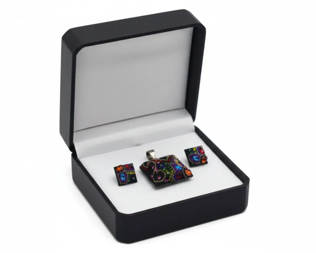 JUEGO DE DIJE Y ARETES