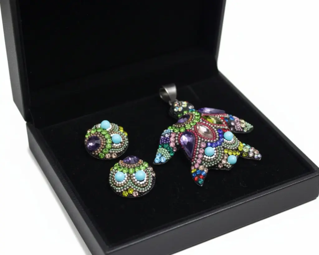 JUEGO DE DIJE Y ARETES