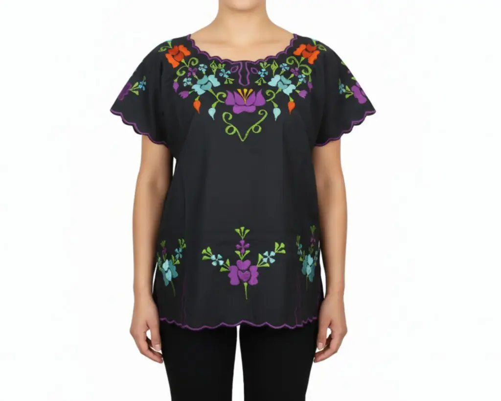 [BLS-MAI-M1-30] Blusa tipo hipil yucateca en color negra con bordados de flores multicolores - Modelo 1 