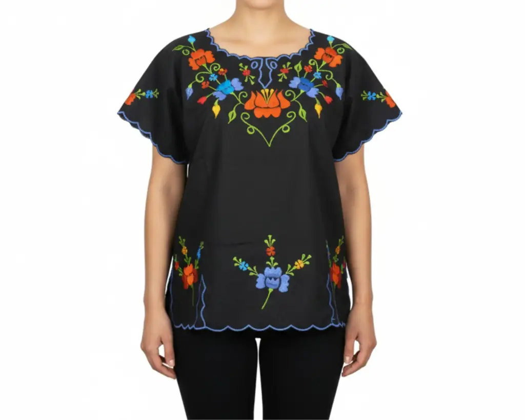 Blusa tipo hipil yucateca en color negra con bordados de flores multicolores - Modelo 11 