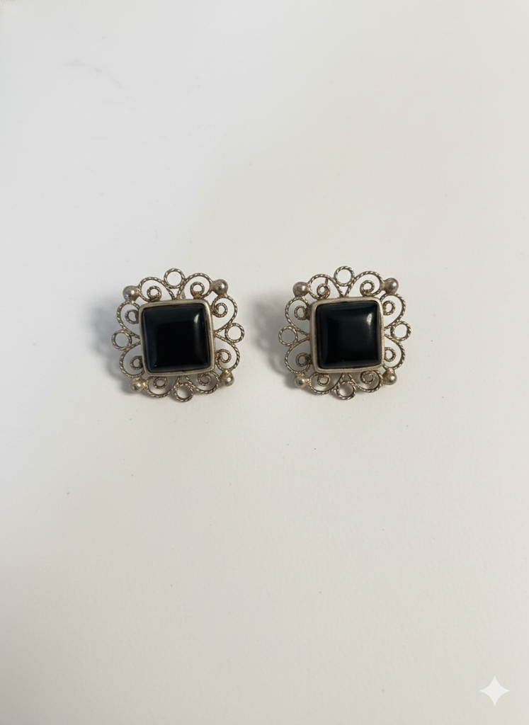 PZA DE MANCUERNAS PLATA CON FIGURA DE CUADRADO COLOR NEGRO - MODELO 1