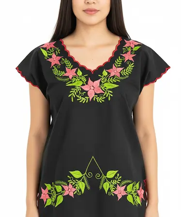 Blusa negra con rojo y naranja  con flores rosas