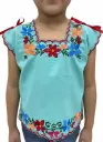 Blusa de niña menta con bordes rojos y flores coral, azul y rojo