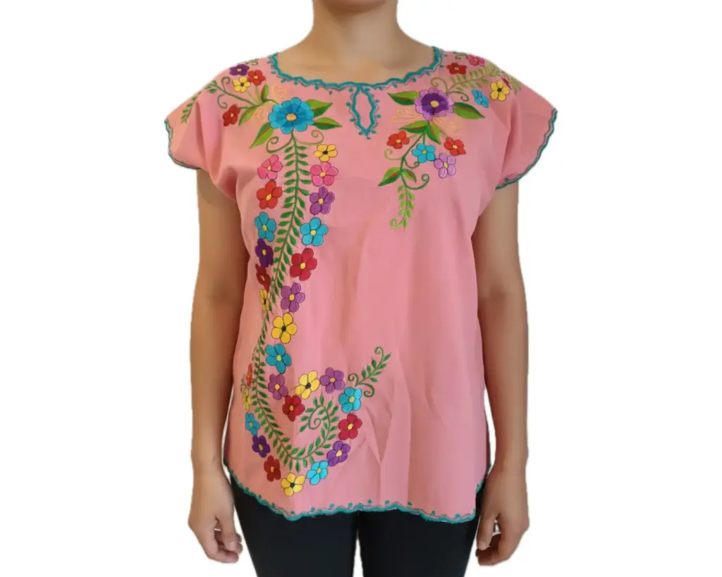 Blusa color salmon con flores de color variado