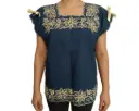 Blusa azul marino con detalles dorados