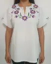 Hipil Blanca con bordes morados