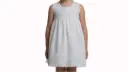 Vestido infantil completamente blanco 