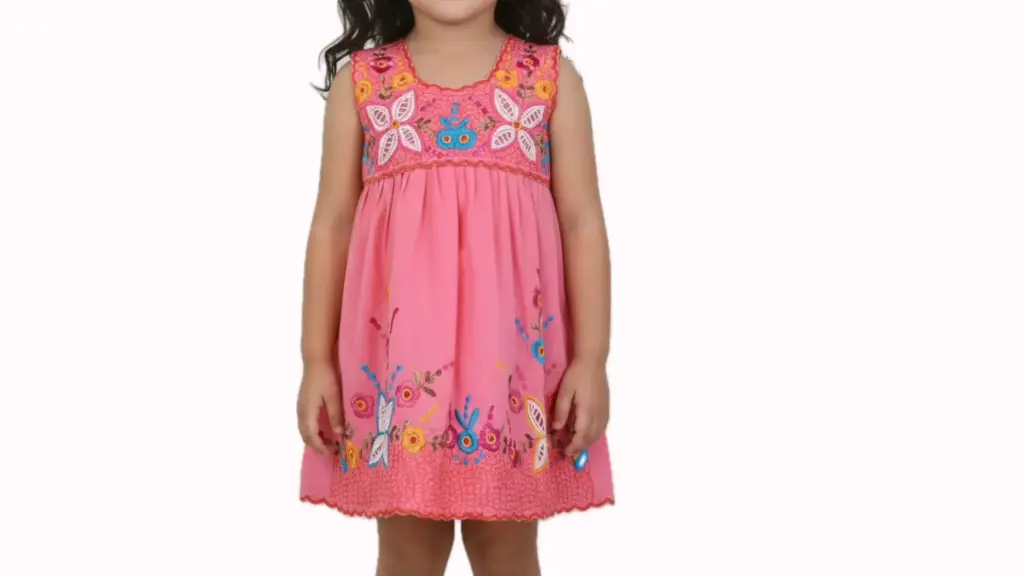 Vestido rosa con flores multicolor 