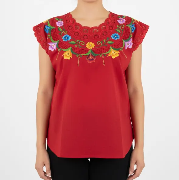 [BLS-VAL-M25] Blusa tipo hipil yucateca roja con bordados multicolores en variedad de flores