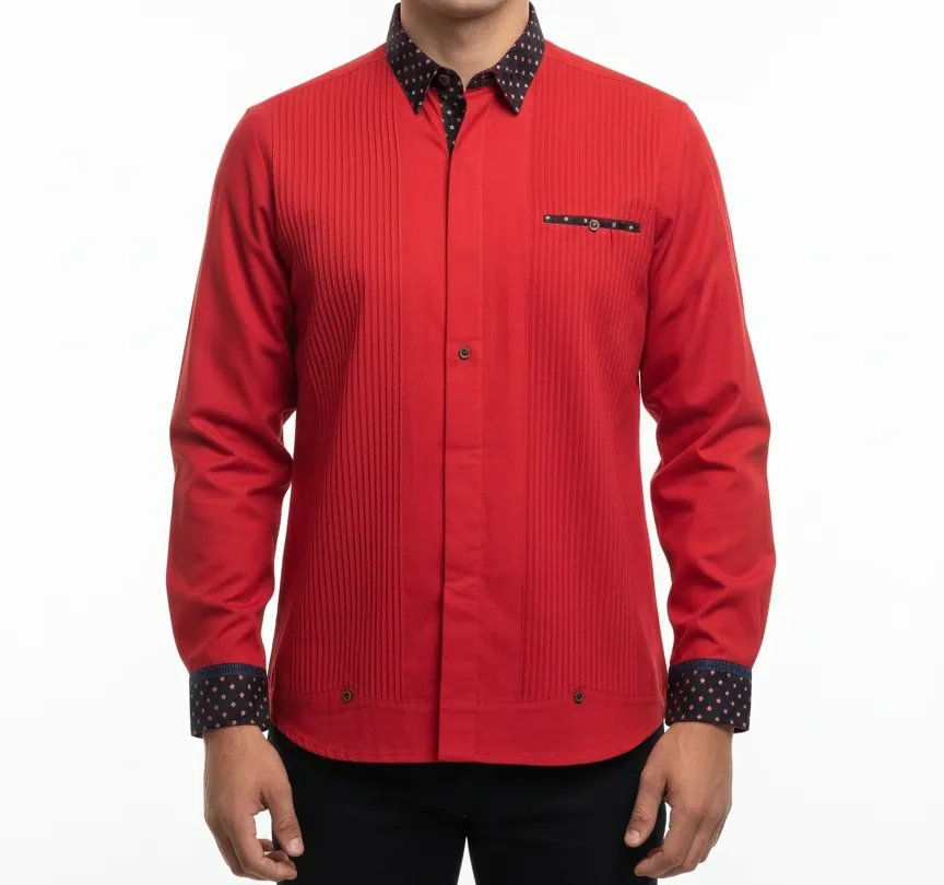 Guayabera roja con mangas y cuello negro